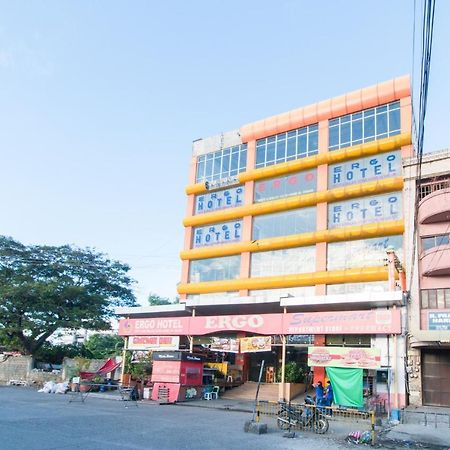 Reddoorz Plus Near Vigan City Commercial Center Exterior photo