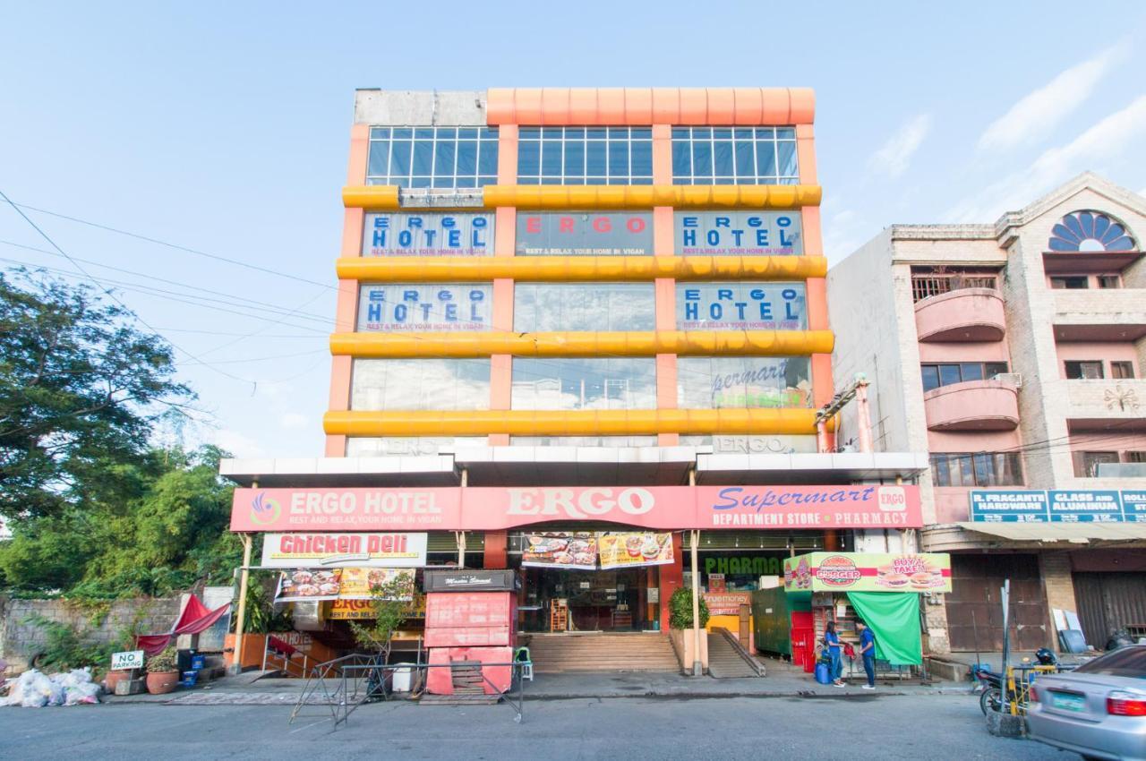 Reddoorz Plus Near Vigan City Commercial Center Exterior photo