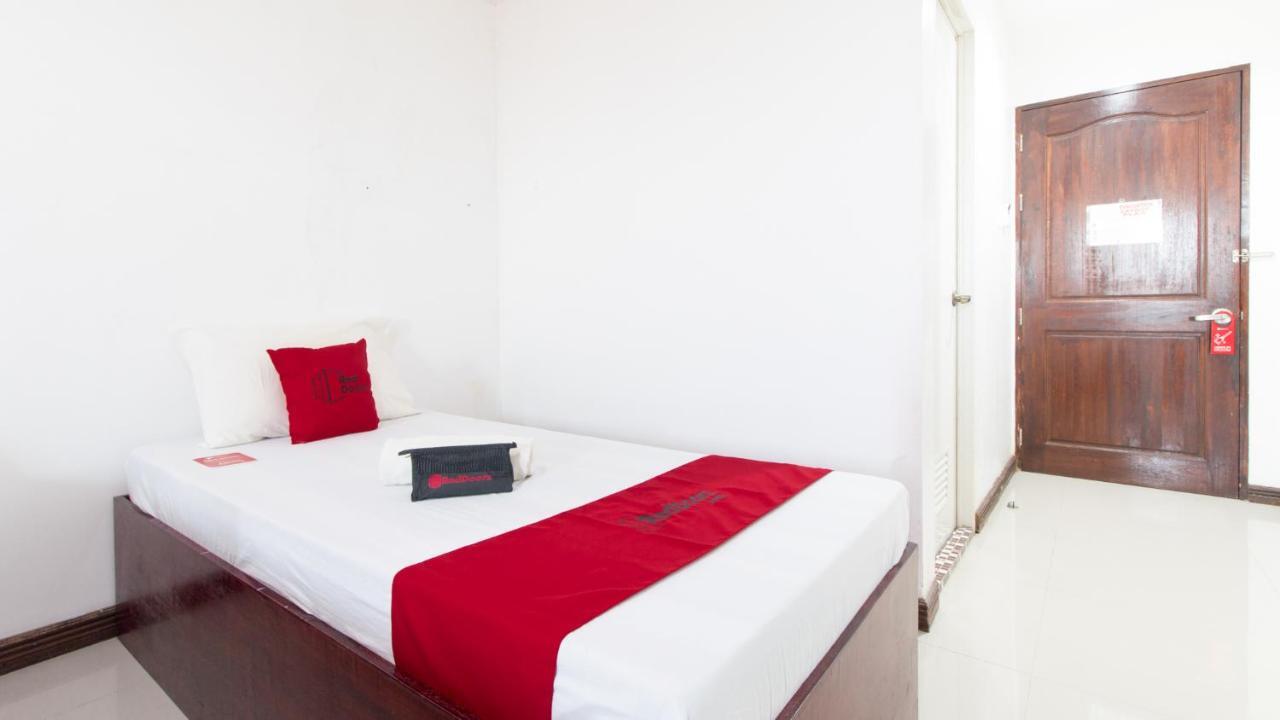 Reddoorz Plus Near Vigan City Commercial Center Exterior photo