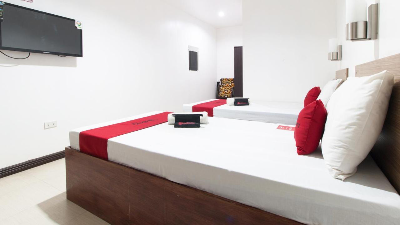 Reddoorz Plus Near Vigan City Commercial Center Exterior photo
