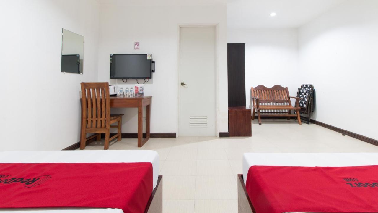 Reddoorz Plus Near Vigan City Commercial Center Exterior photo